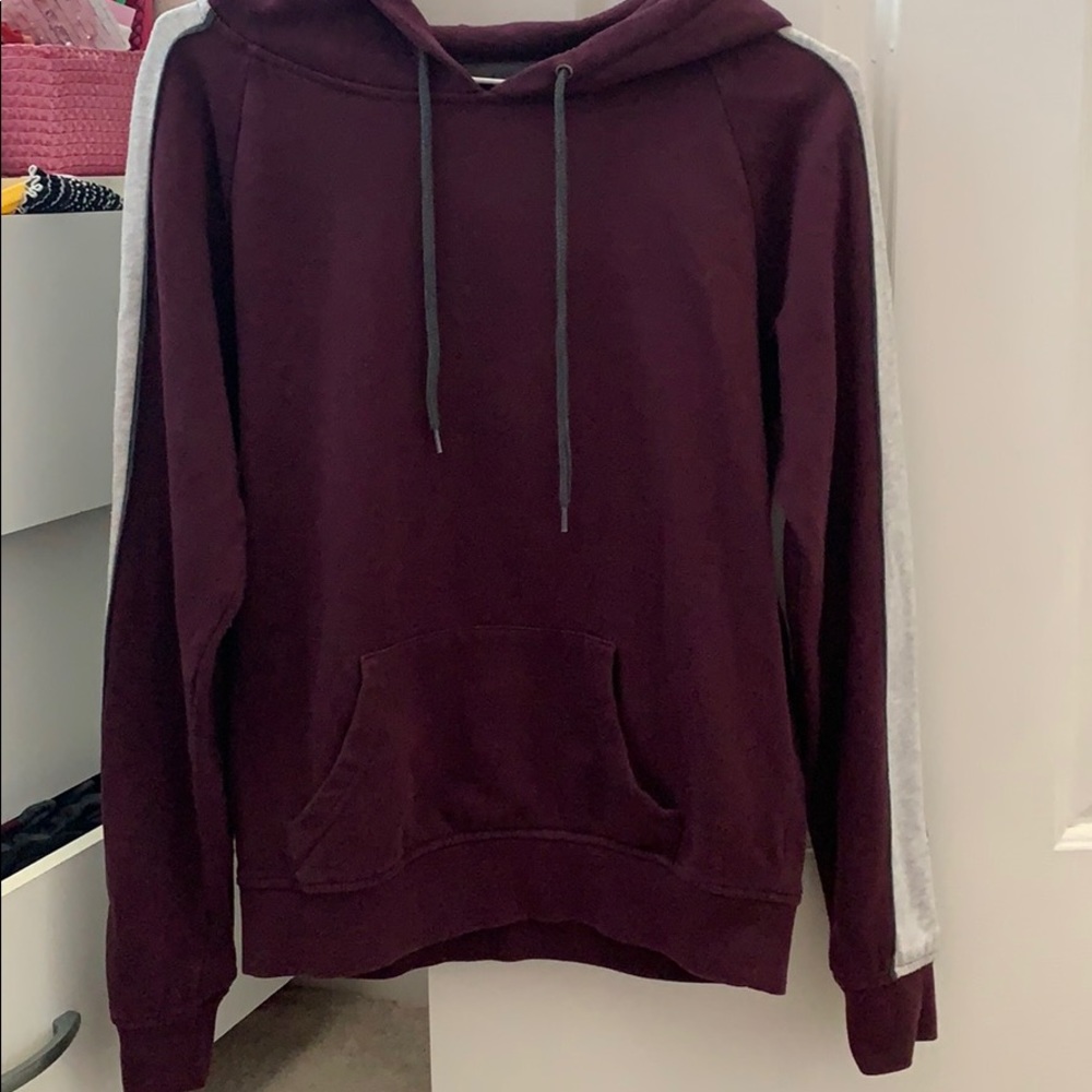 zumiez maroon hoodie